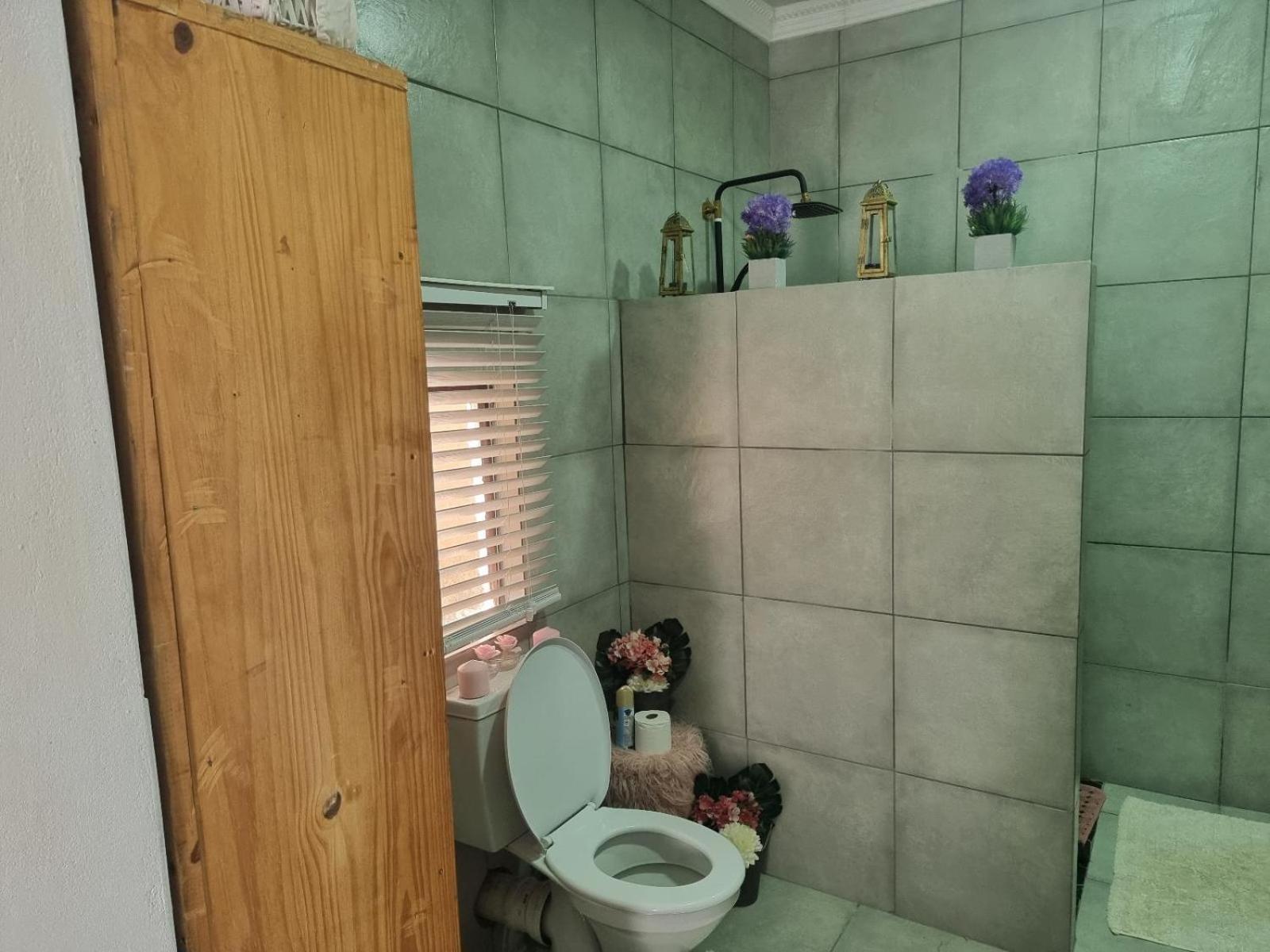 Boskraai Self-catering -74 Hornbill Street *