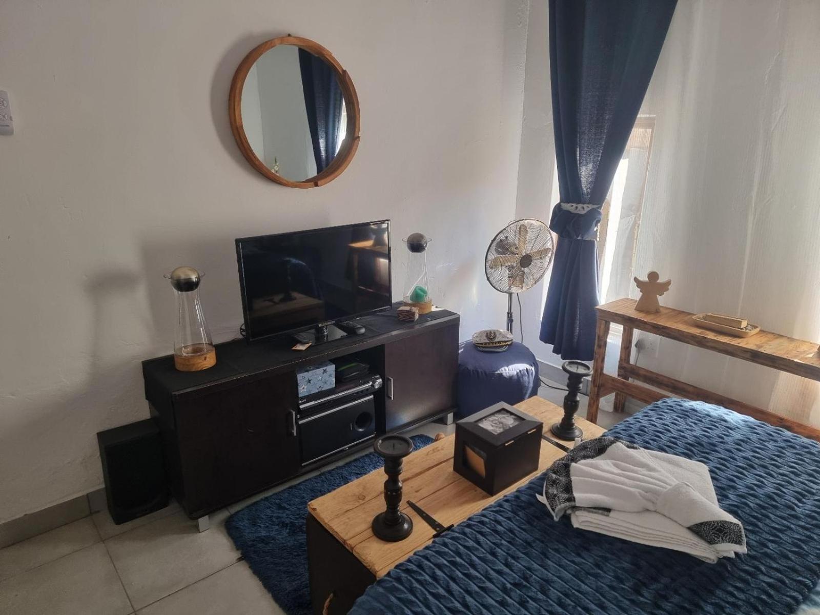 Boskraai Self-catering -74 Hornbill Street